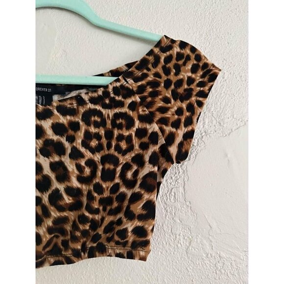 Forever 21 women’s crop top small Leopard Print cheetah brown black shirt blouse - Picture 3 of 3